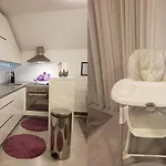 Hamad, Apartment *