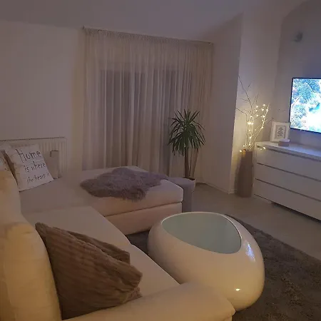 Apartman Hamad, *