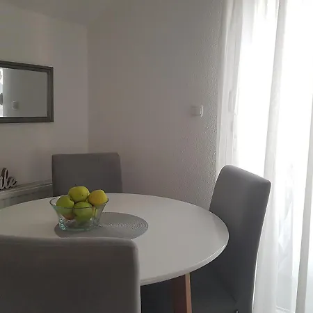 Apartman Hamad, *